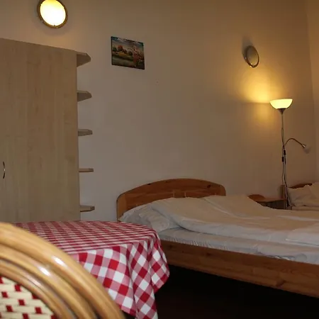 Old Monarchia Hotel