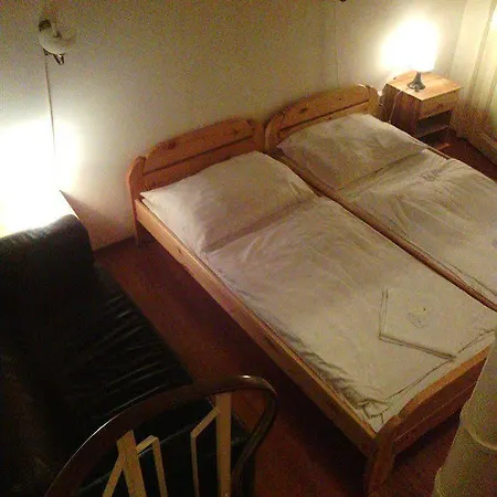 Hotel Old Monarchia 3*