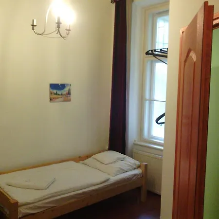 Old Monarchia Budapest