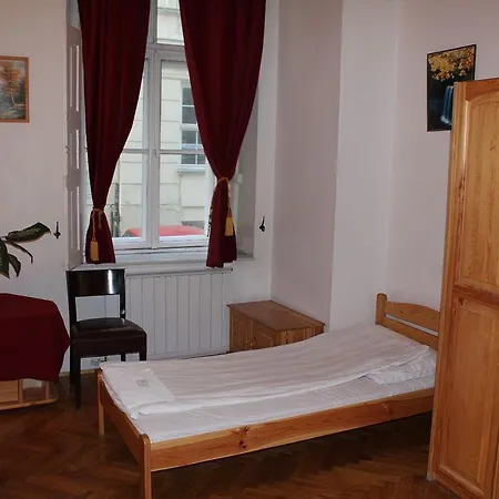 Old Monarchia Hotel 3*